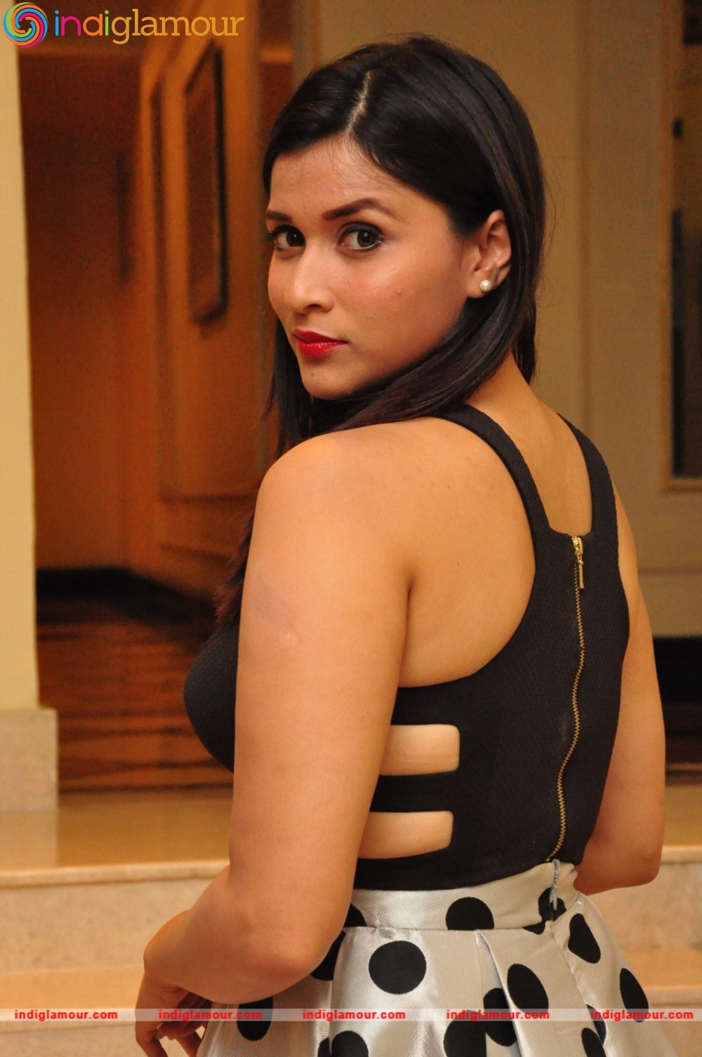 Mannara Chopra Actress hd photo
