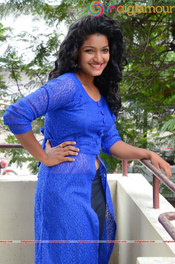 Gayathri Actress hd photo