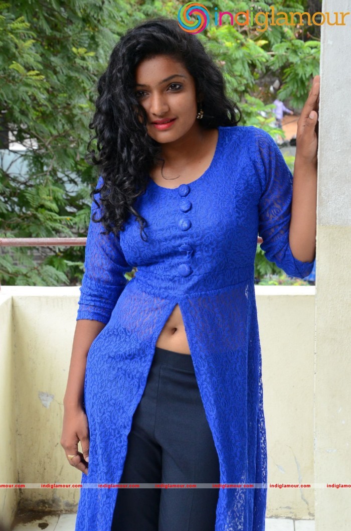 Gayathri Actress hd photo