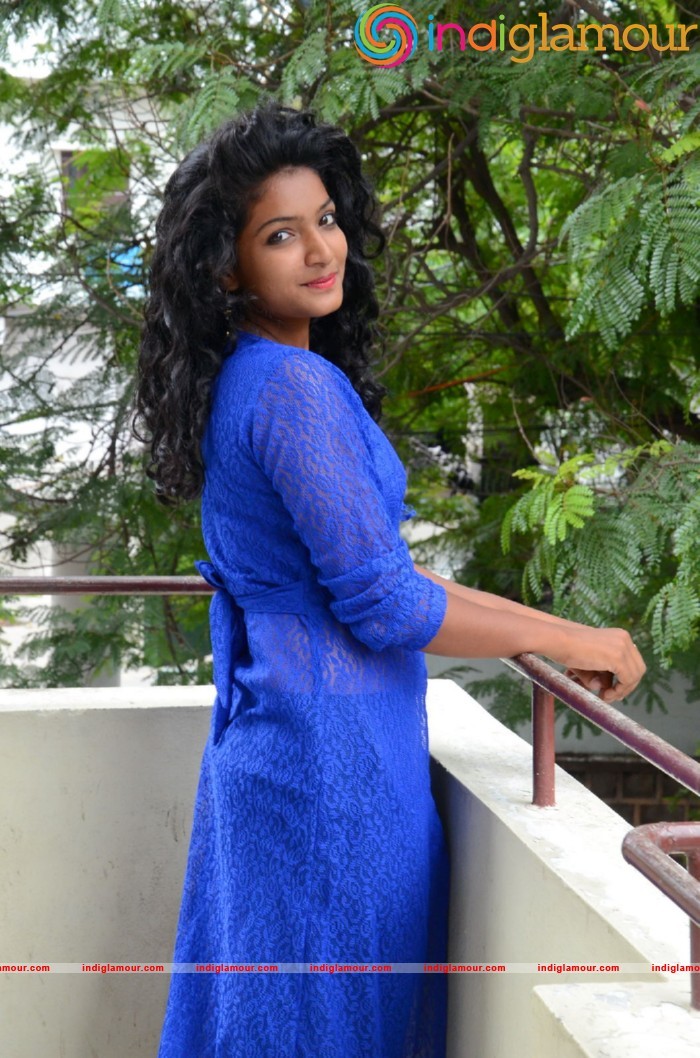 Gayathri Actress hd photo