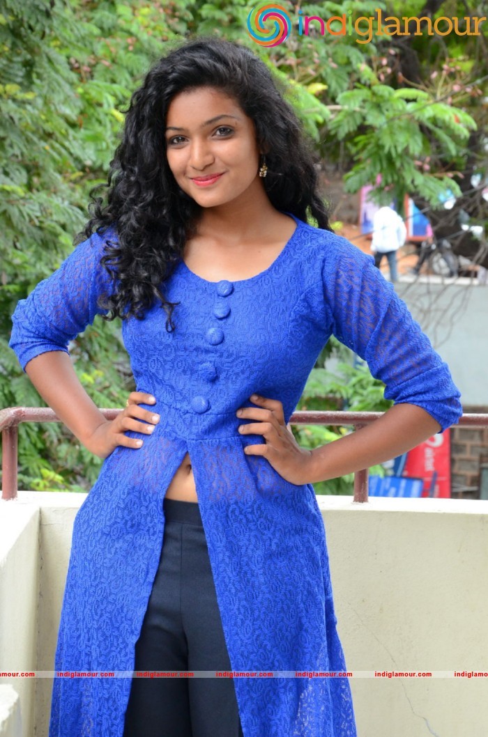 Gayathri Actress hd photo