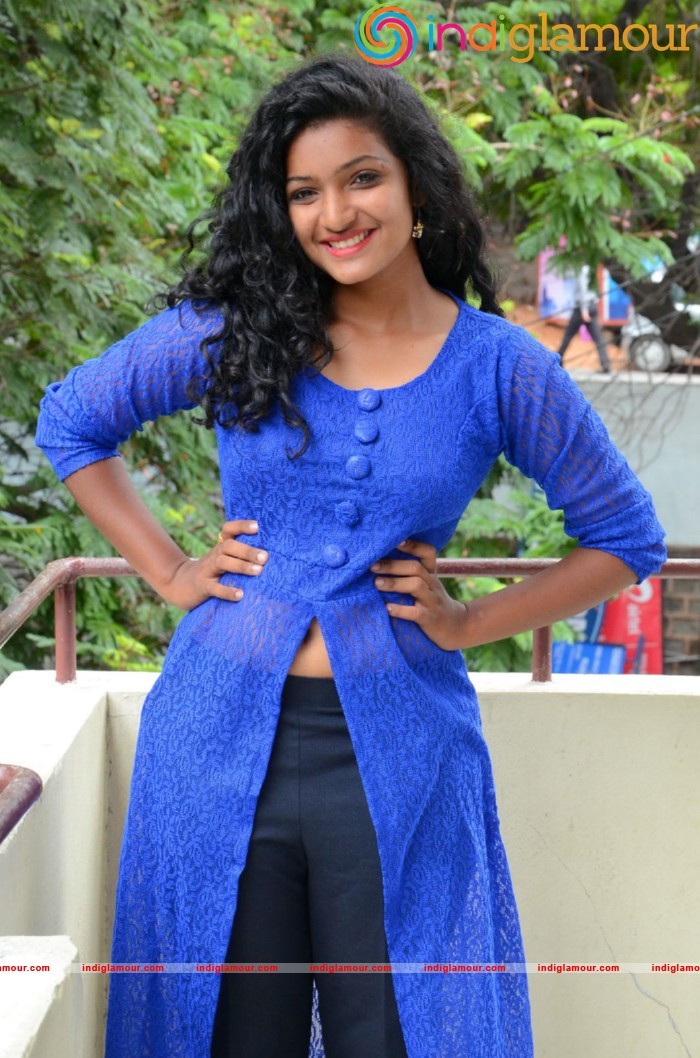 Gayathri Actress hd photo