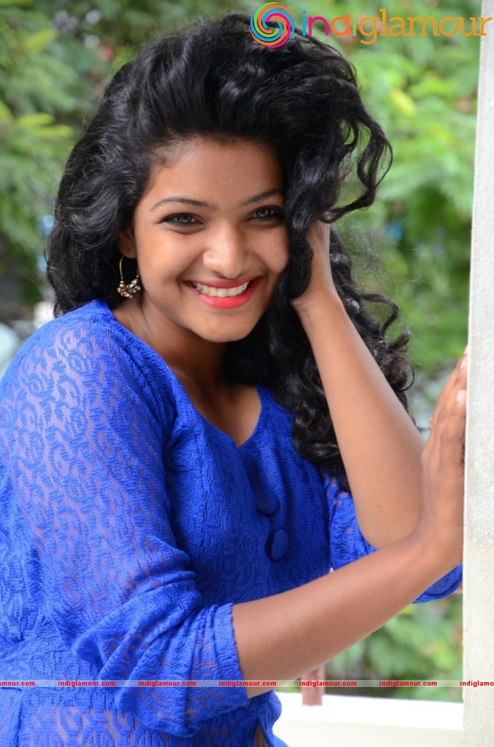 Gayathri Actress hd photo