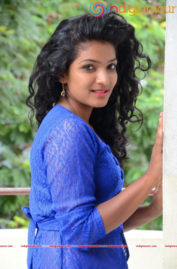 Gayathri Actress hd photo