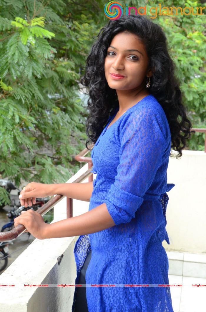 Gayathri Actress hd photo
