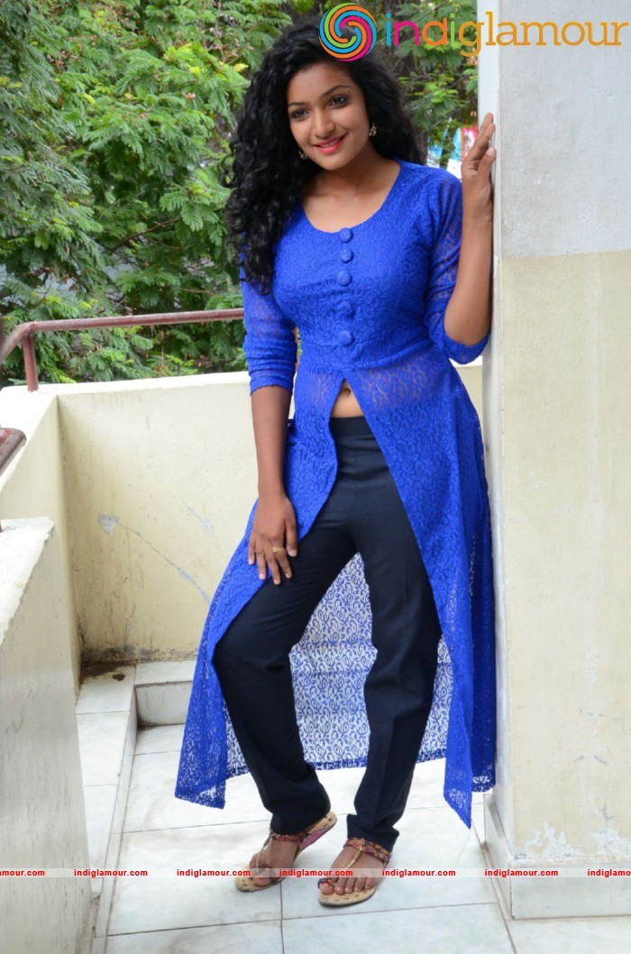 Gayathri Actress hd photo