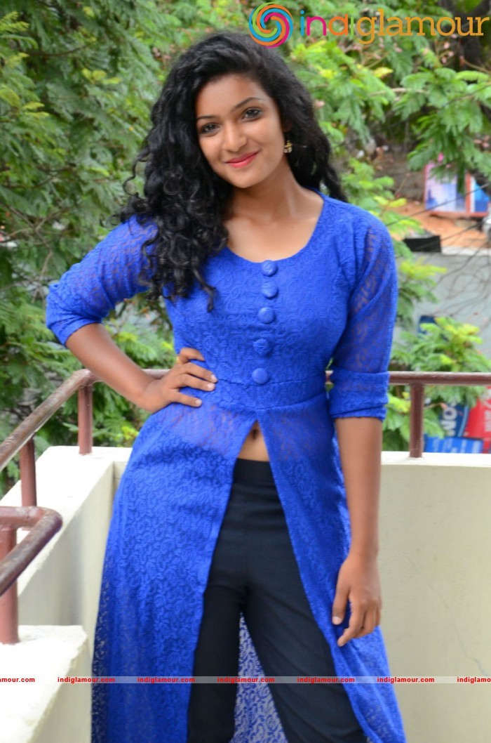 Gayathri Actress hd photo