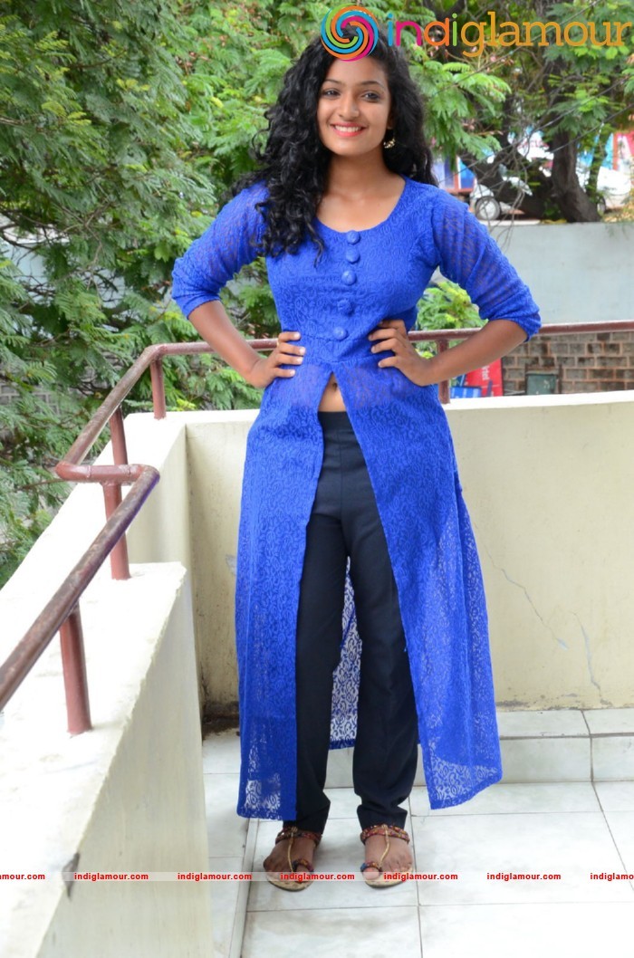Gayathri Actress hd photo