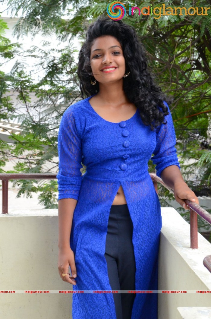 Gayathri Actress hd photo