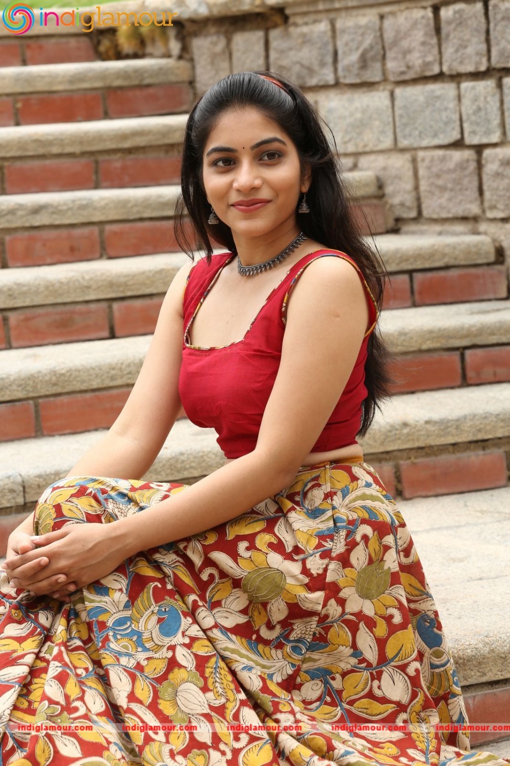 Punarnavi Bhupalam Actress hd photo
