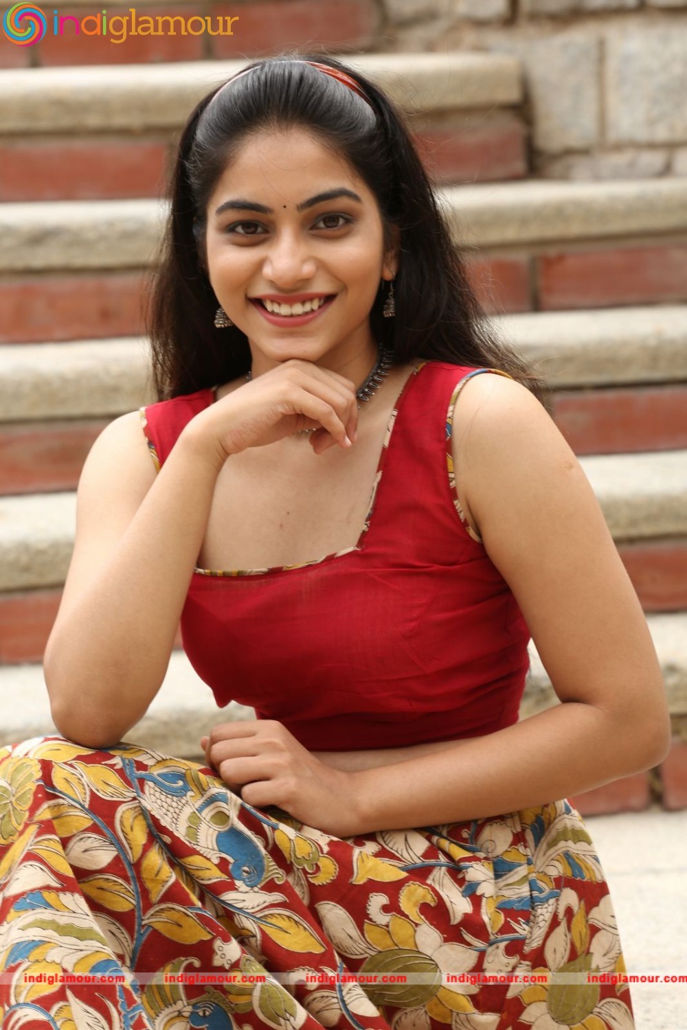 Punarnavi Bhupalam Actress hd photo