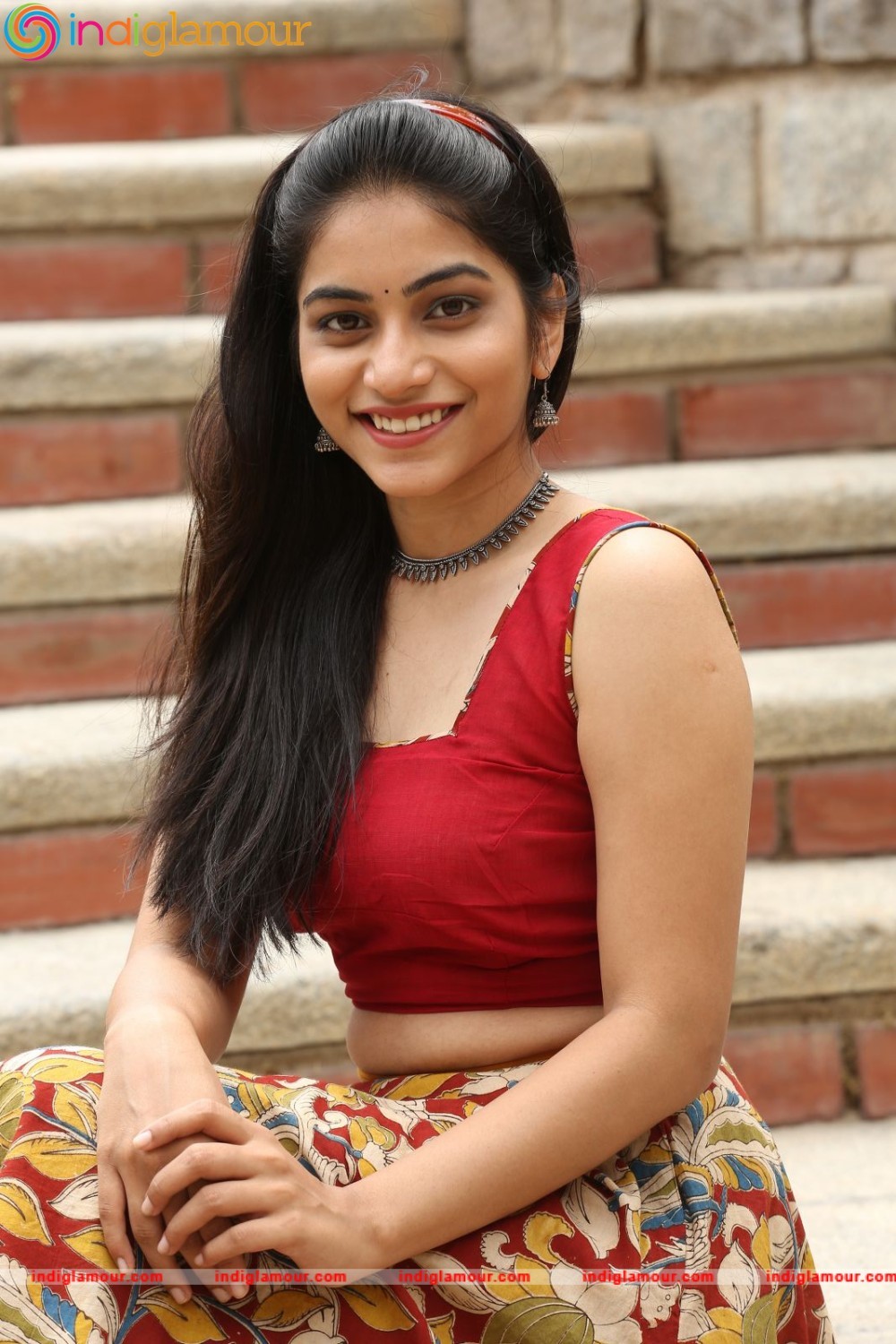 Punarnavi Bhupalam Actress hd photo