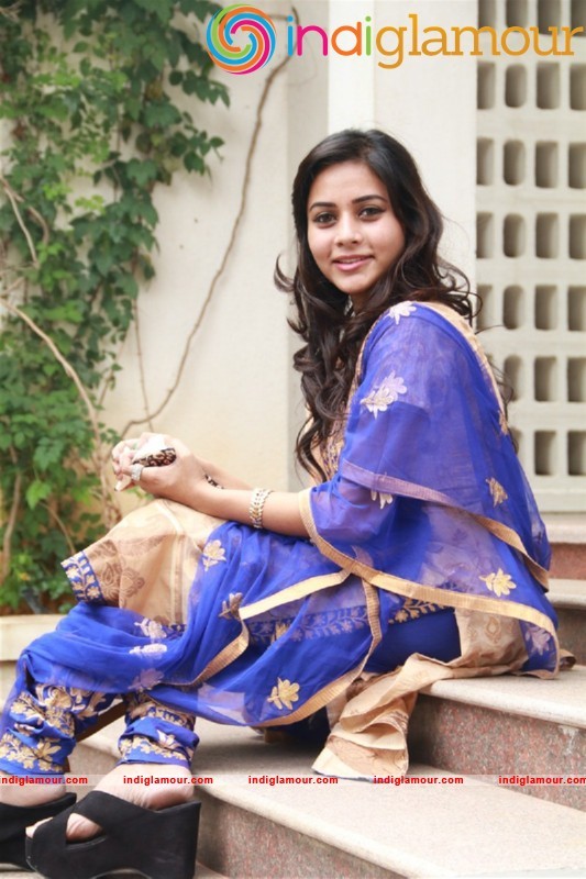 Suza Kumar Actress hd photo