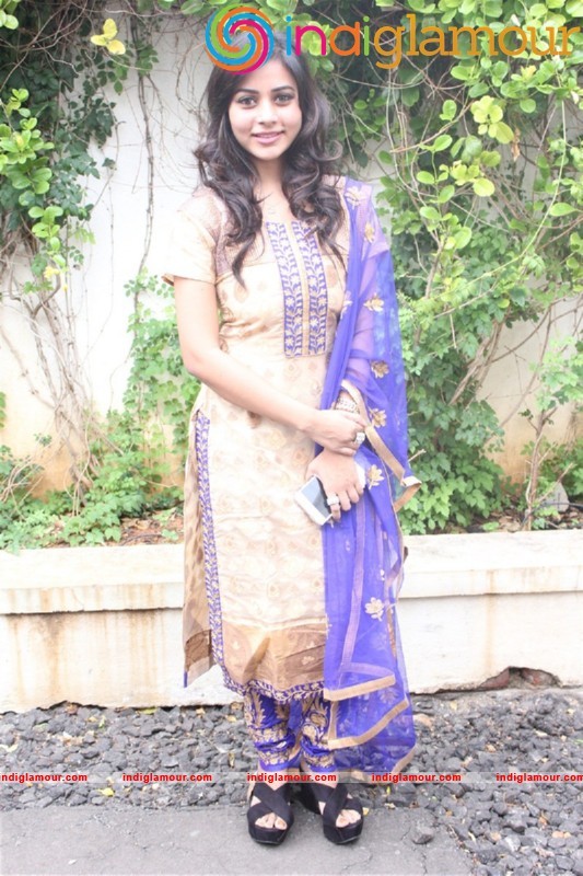 Suza Kumar Actress hd photo