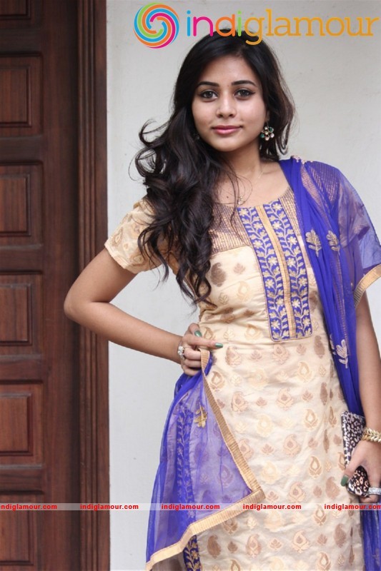 Suza Kumar Actress hd photo