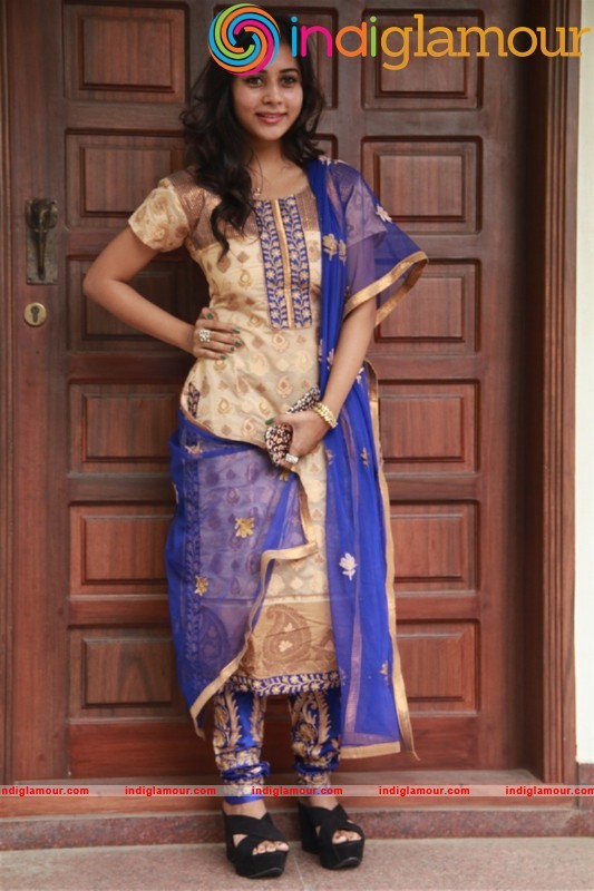Suza Kumar Actress hd photo