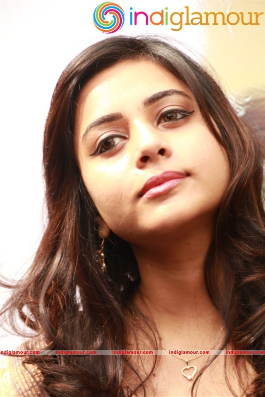 Suza Kumar Actress hd photo
