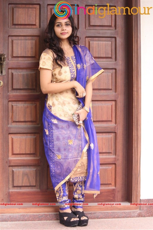 Suza Kumar Actress hd photo