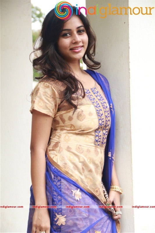 Suza Kumar Actress hd photo