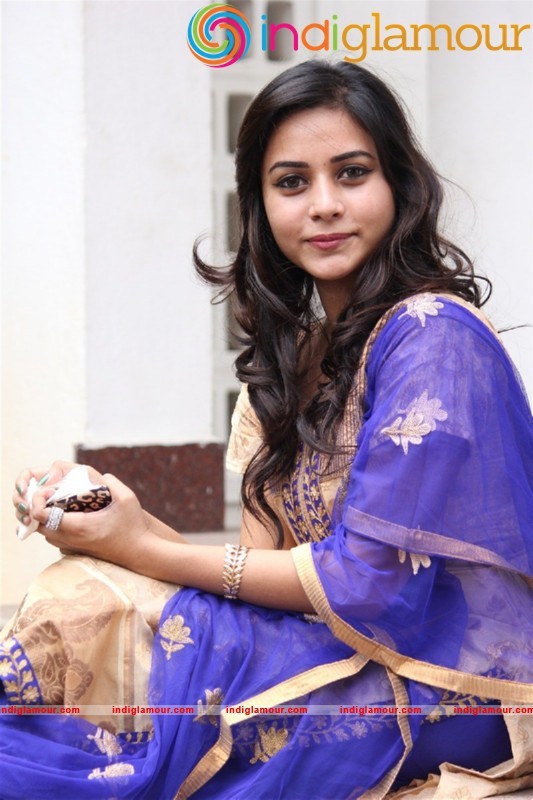 Suza Kumar Actress hd photo