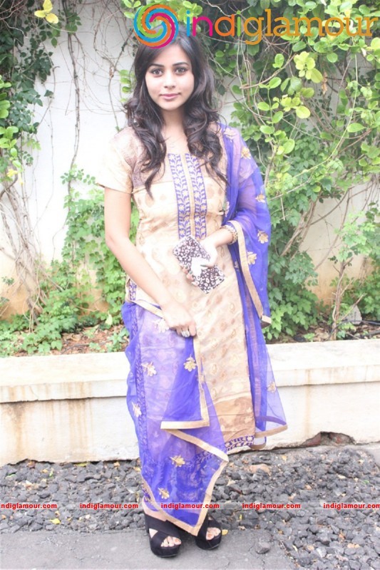 Suza Kumar Actress hd photo