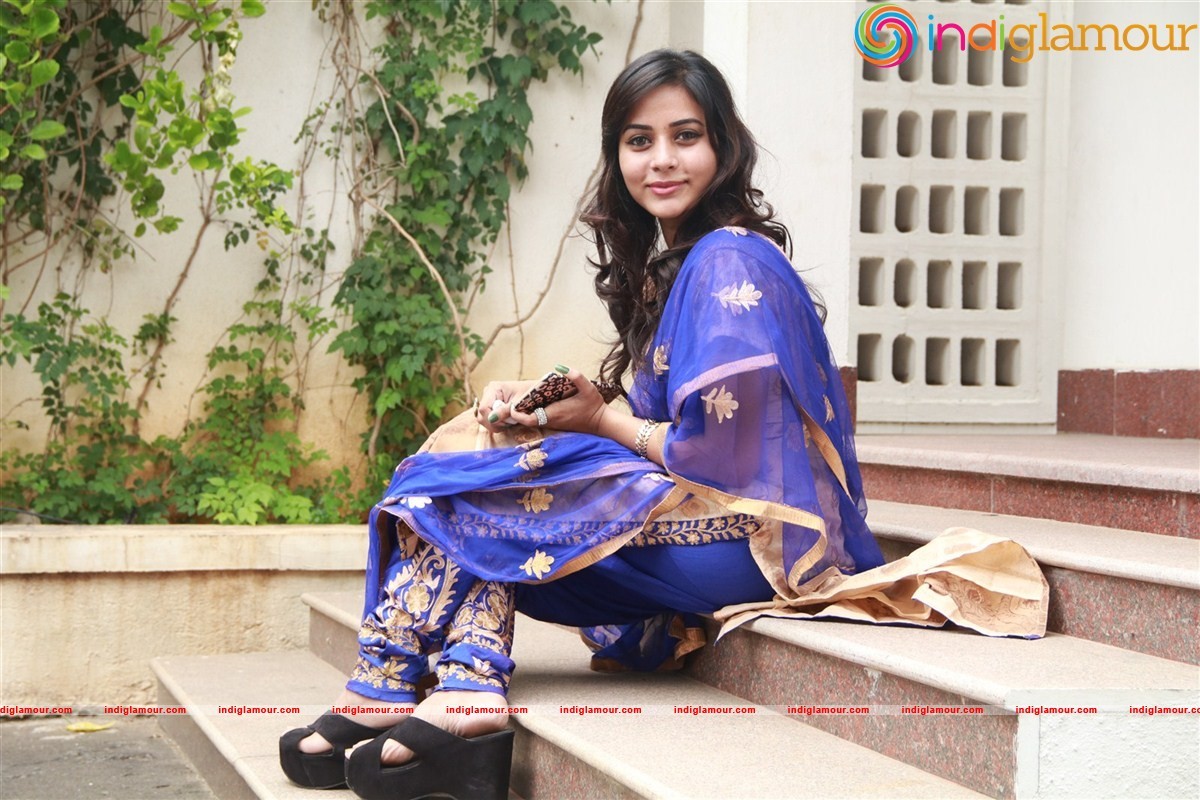 Suza Kumar Actress hd photo