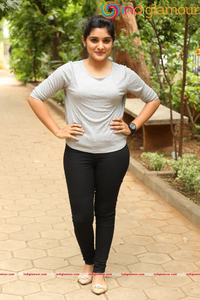 Niveda Thomas New Photos Actress hd photo