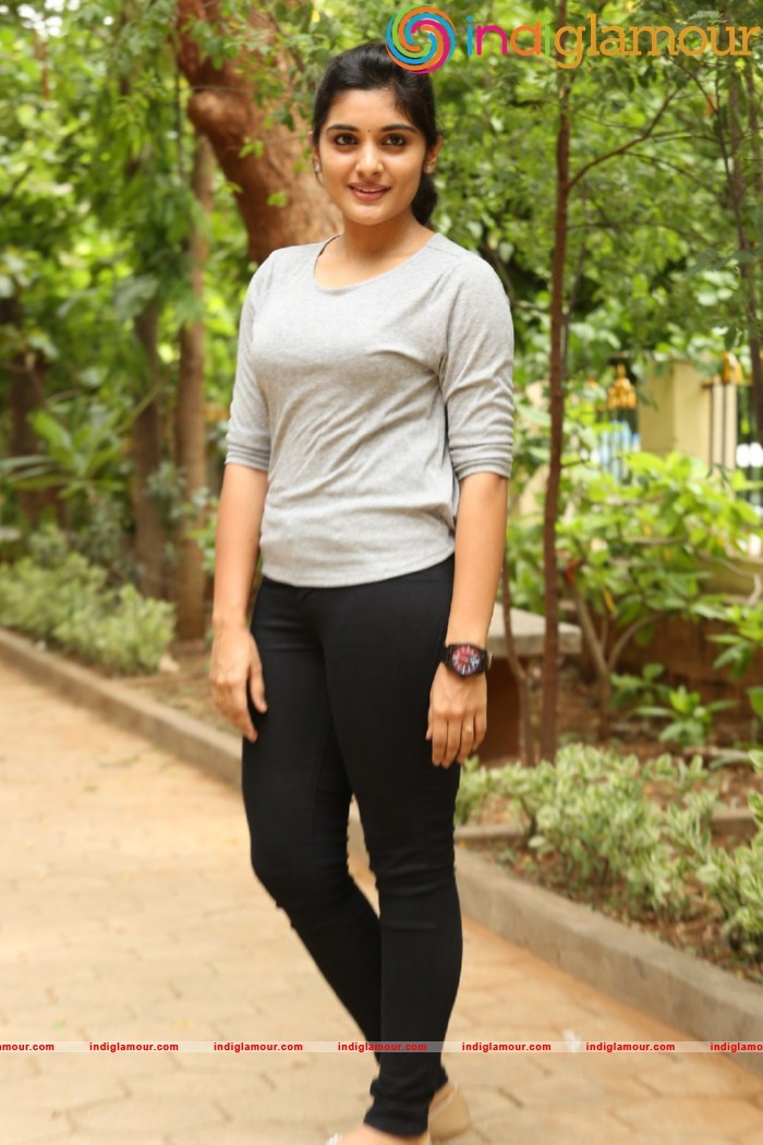 Niveda Thomas New Photos Actress hd photo