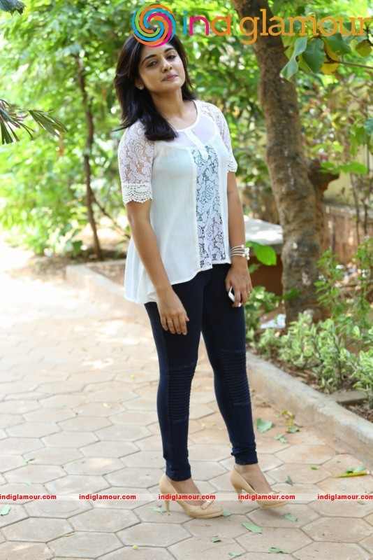 Niveda Thomas Latest Photo Gallery Actress hd photo