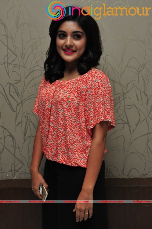Nivetha Thomas Actress hd photo