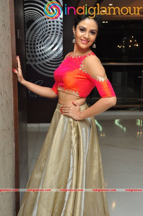 Srimukhi Actress hd photo