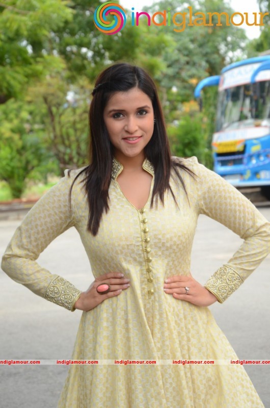 Manara Chopara Latest Photos Gallery Actress hd photo