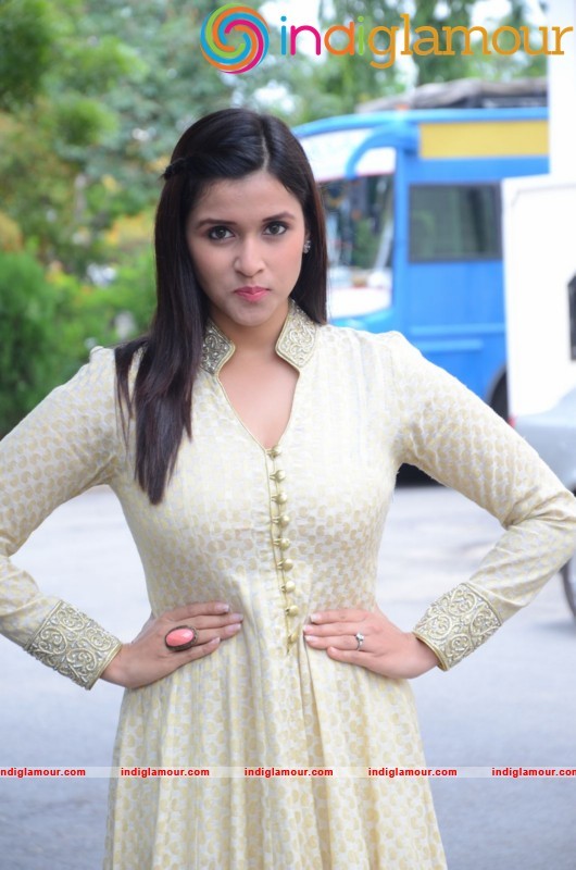 Manara Chopara Latest Photos Gallery Actress hd photo