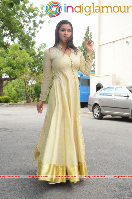 Manara Chopara Latest Photo Gallery Actress hd photo