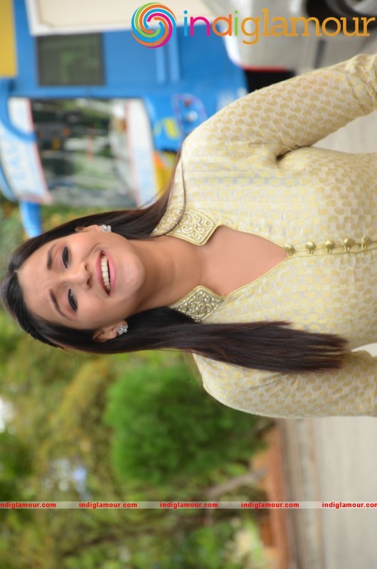 Manara Chopara Latest Photo Gallery Actress hd photo