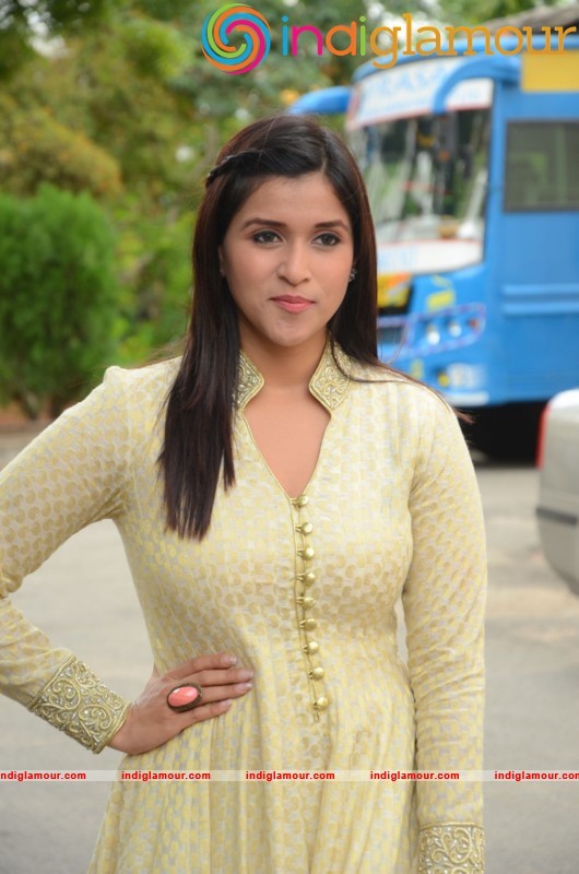 Manara Chopara Latest Photo Gallery Actress hd photo