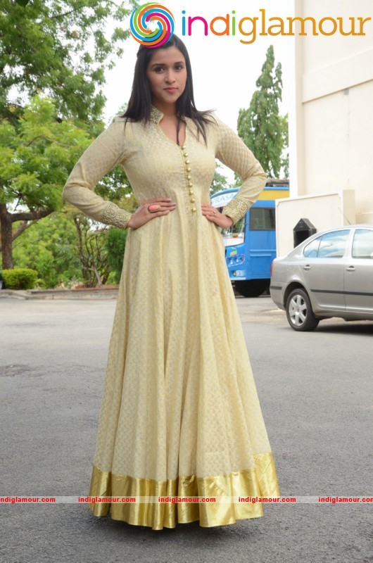 Manara Chopara Latest Photo Gallery Actress hd photo