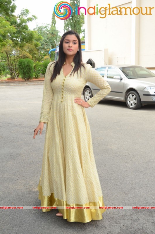 Manara Chopara Latest Photo Gallery Actress hd photo