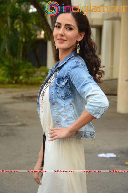 Farah Karimi Latest Photo Gallery Actress hd photo