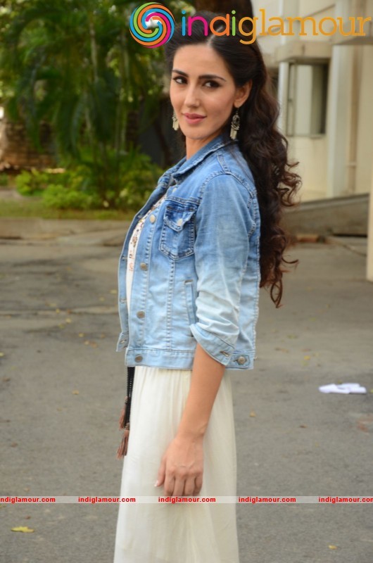 Farah Karimi Latest Photo Gallery Actress hd photo