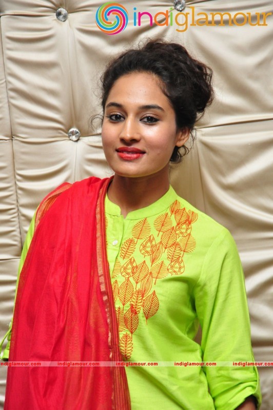 Pooja Ramachandran Latest Photo Gallery Actress hd photo