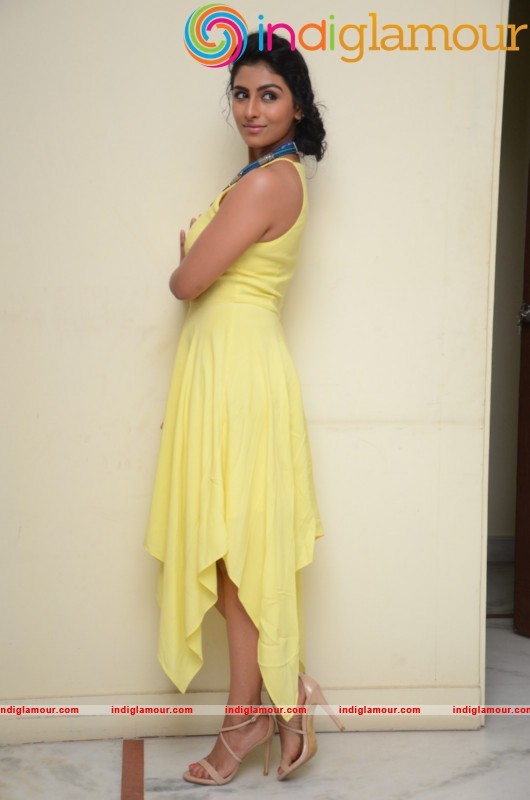 Kruthika Jayakumar Latest Photos Gallery Actress hd photo