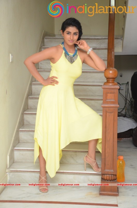 Kruthika Jayakumar Latest Photos Gallery Actress hd photo