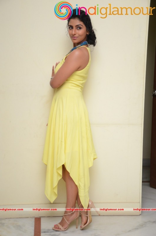 Kruthika Jayakumar Latest Photos Gallery Actress hd photo