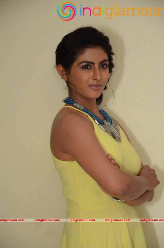 Kruthika Jayakumar Latest Photos Gallery Actress hd photo