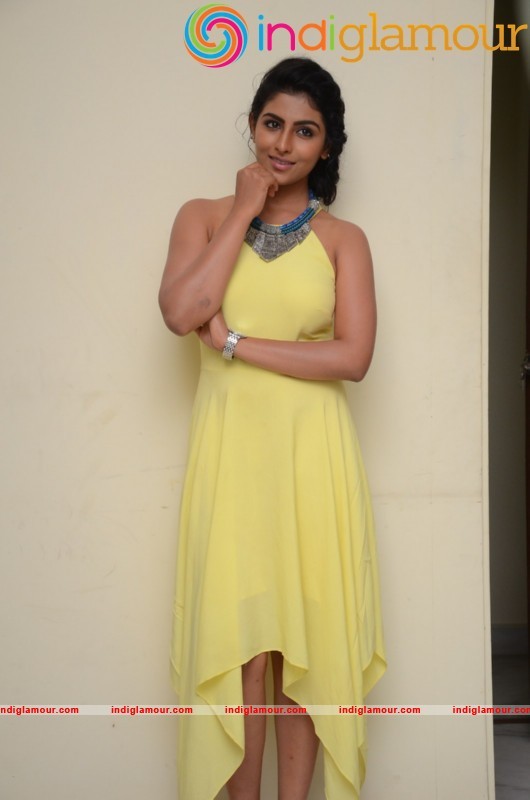 Kruthika Jayakumar Latest Photos Gallery Actress hd photo