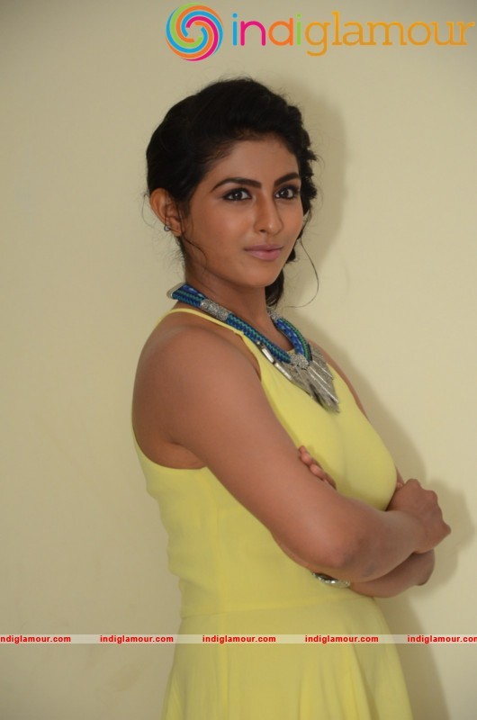 Kruthika Jayakumar Latest Photos Gallery Actress hd photo