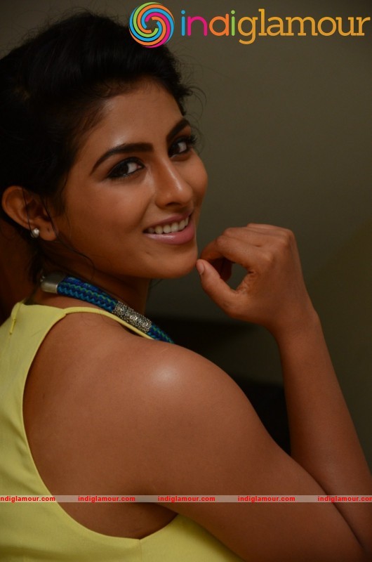 Kruthika Jayakumar Latest Photos Gallery Actress hd photo