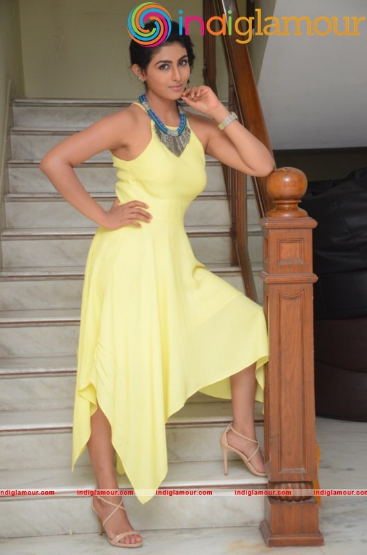 Kruthika Jayakumar Latest Photos Gallery Actress hd photo