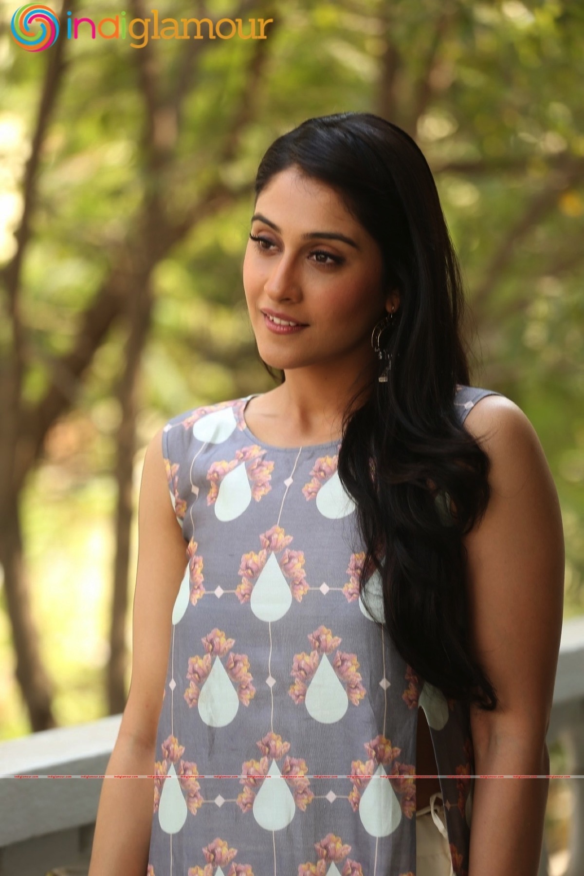 Regina Cassandra Actress hd photo